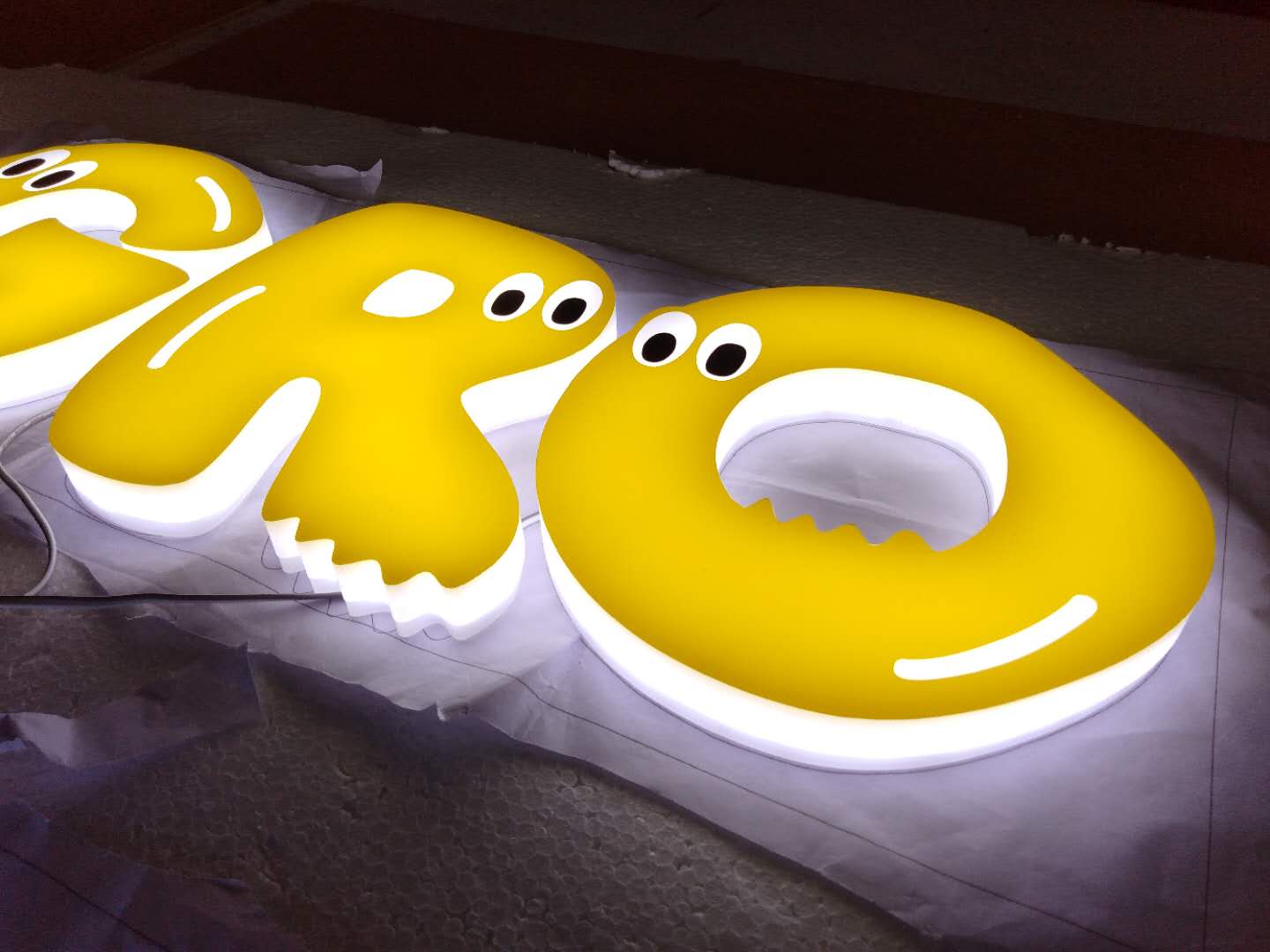 Acrylic Fabricated LED Channel Letters | Front & Side Illuminated 3D Letter Sign