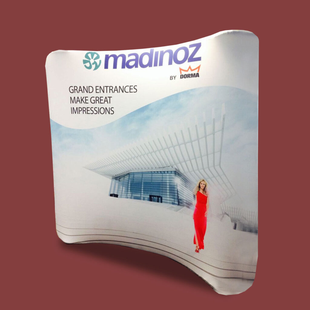 Portable Curved &amp; S Shaped Exhibition Display Walls | Tension Fabric Backdrop