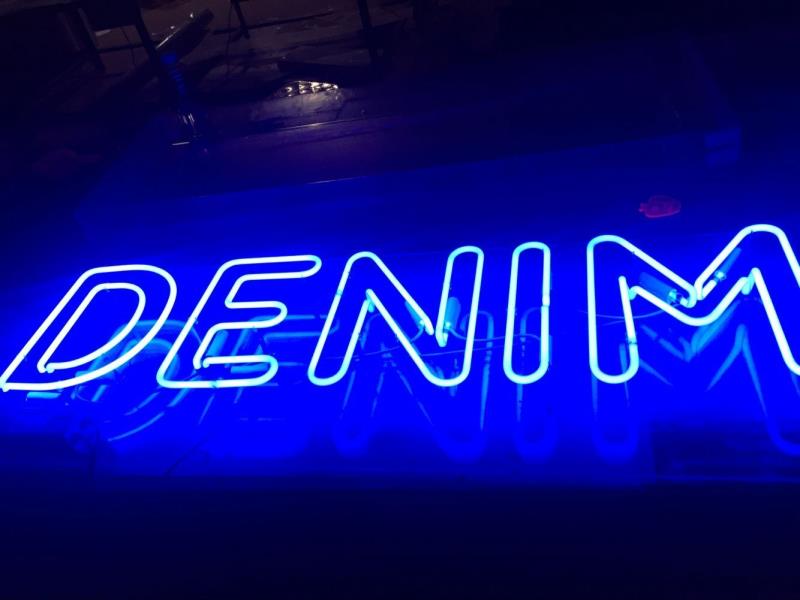 Vintage Glass Neon Signs | Traditional Gas-Discharge 3D Branding